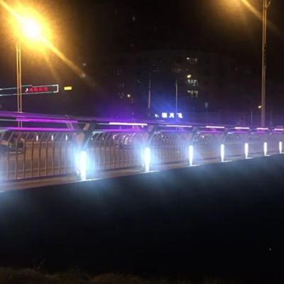橋梁護欄